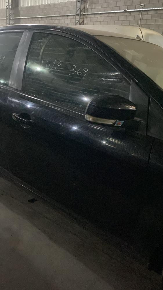 PUERTA DELANTERA DERECHA FORD FOCUS GHIA 2.0L