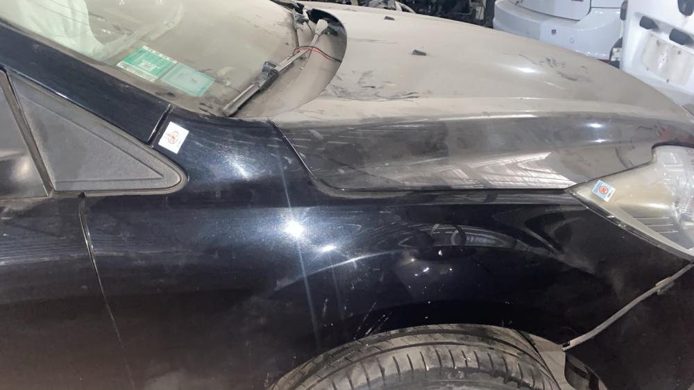 GUARDABARRO DELANTERO DERECHO FORD FOCUS GHIA 2.0L