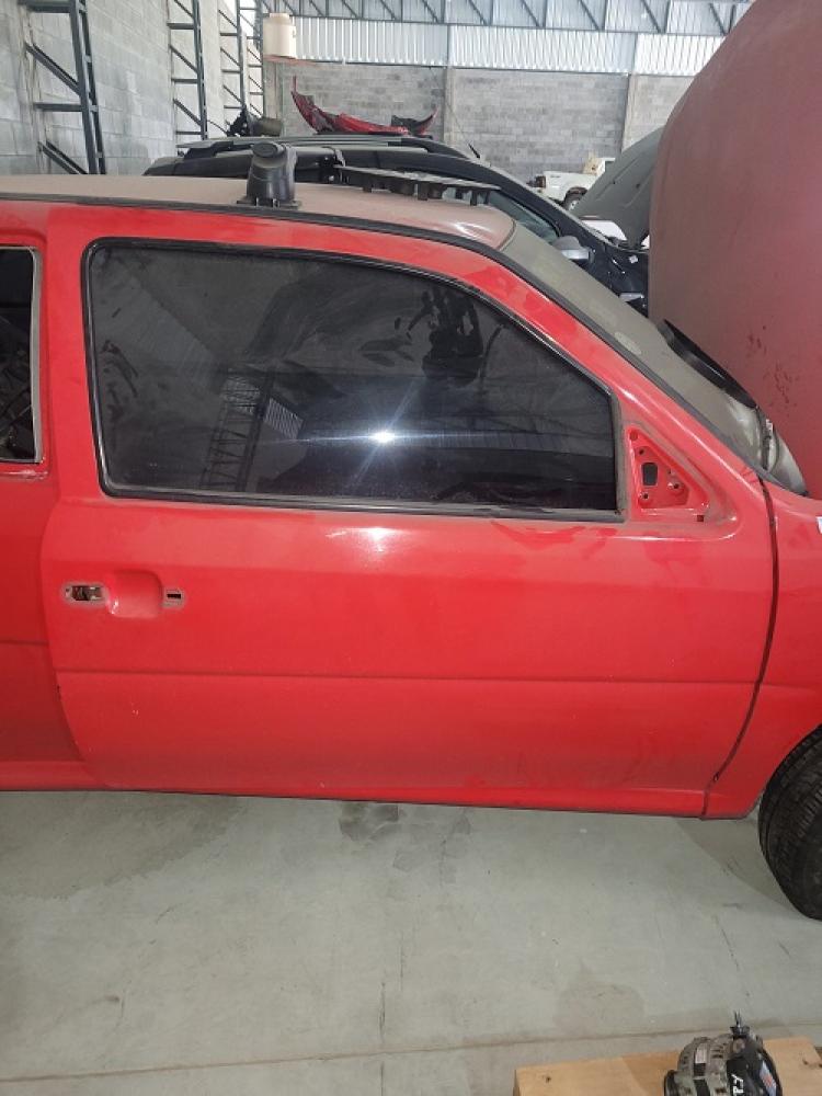 PUERTA DELANTERA DERECHA VOLKSWAGEN.. GOL