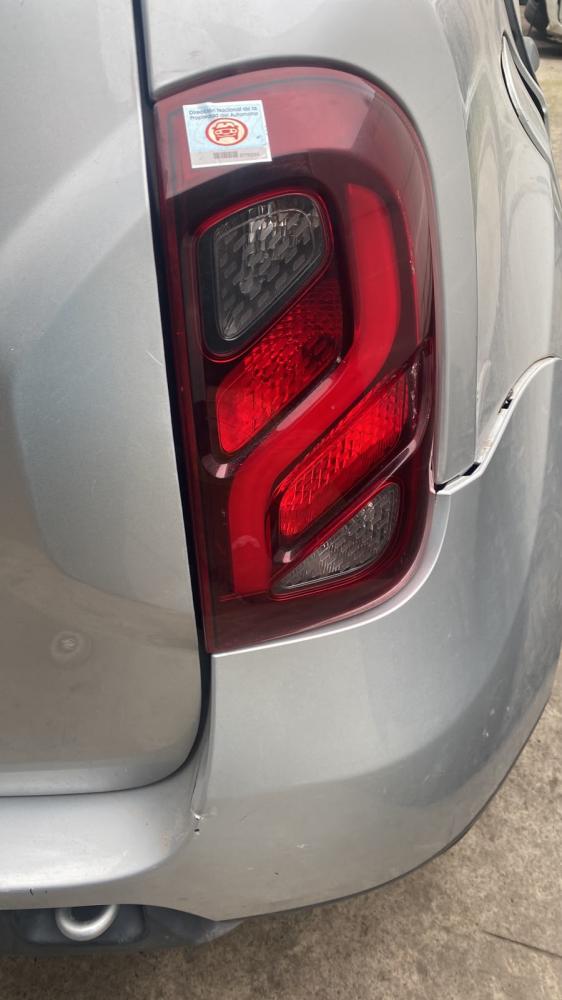 FARO TRASERO DERECHO RENAULT DUSTER