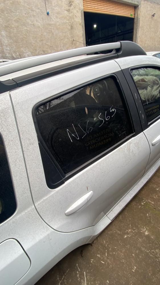 PUERTA TRASERA DERECHA RENAULT DUSTER DUSTER LUXE 2.0 4X2