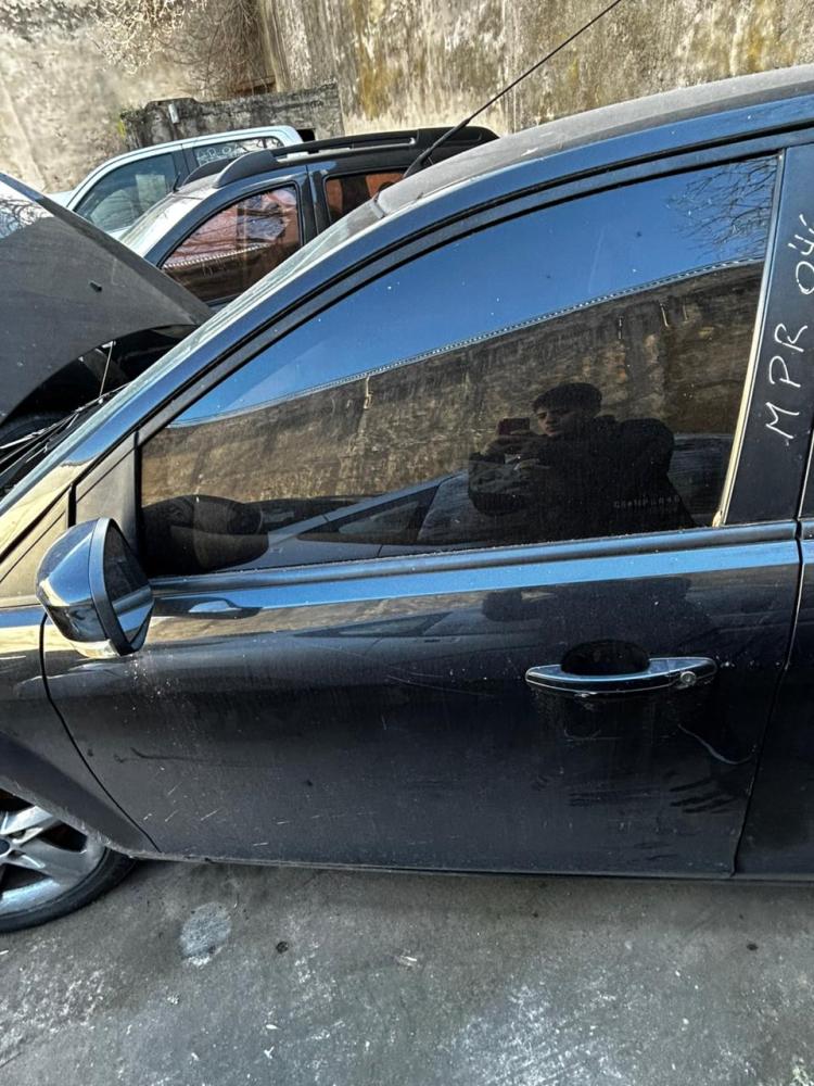 PUERTA DELANTERA IZQUIERDA FORD FOCUS TREND 1.6L NAFTA