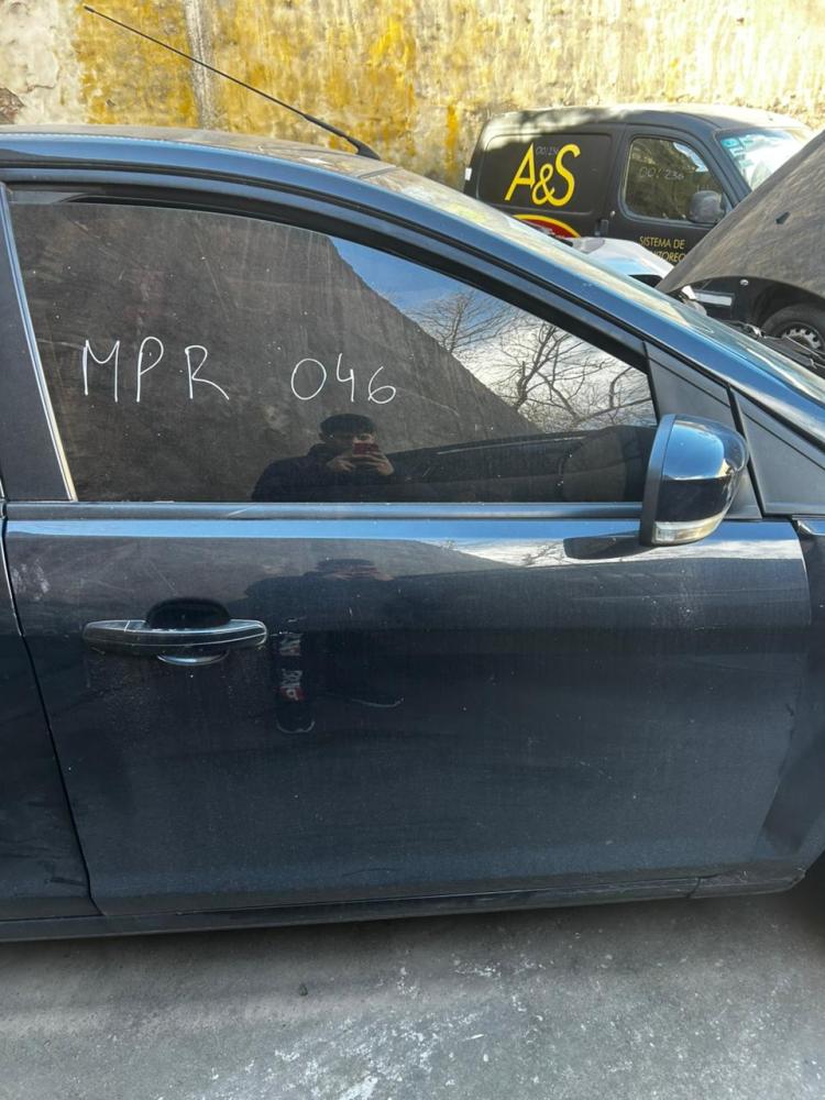 PUERTA DELANTERA DERECHA FORD FOCUS TREND 1.6L NAFTA