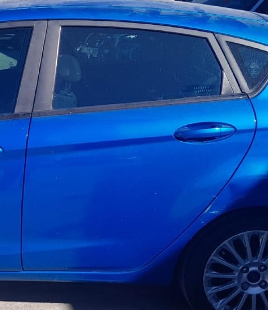 PUERTA TRASERA IZQUIERDA FORD FIESTA 1.6L SE.