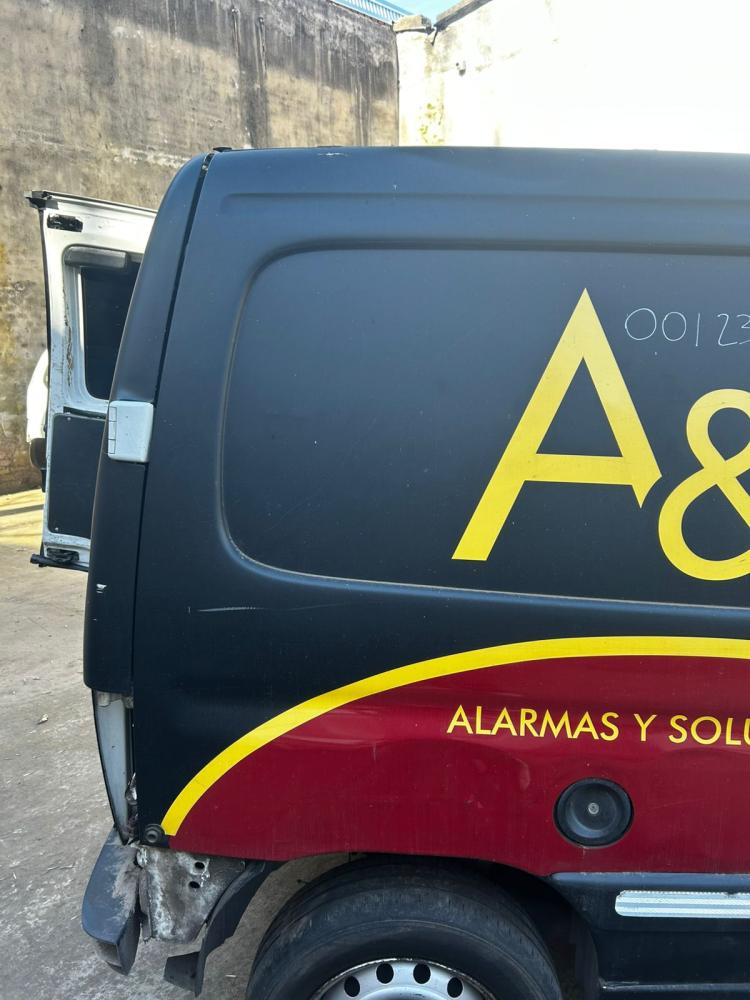 GUARDABARRO TRASERO DERECHO PEUGEOT PARTNER PRESENCE AA 1.4