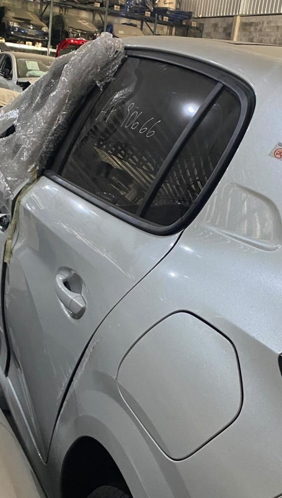 PUERTA TRASERA IZQUIERDA PEUGEOT 208 FELINE 1.6L TIPTRONIC