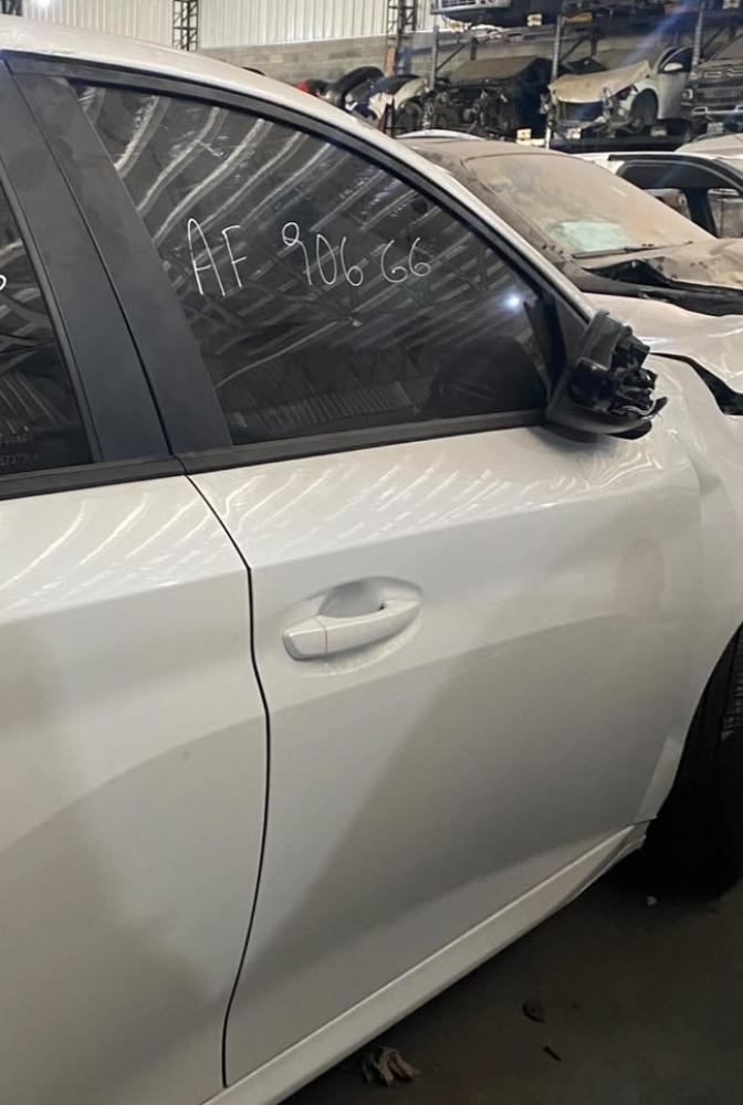 PUERTA DELANTERA DERECHA PEUGEOT 208 FELINE 1.6L TIPTRONIC
