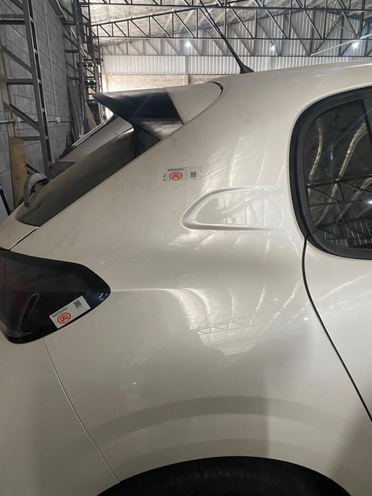 GUARDABARRO TRASERO DERECHO PEUGEOT 208 FELINE 1.6L TIPTRONIC