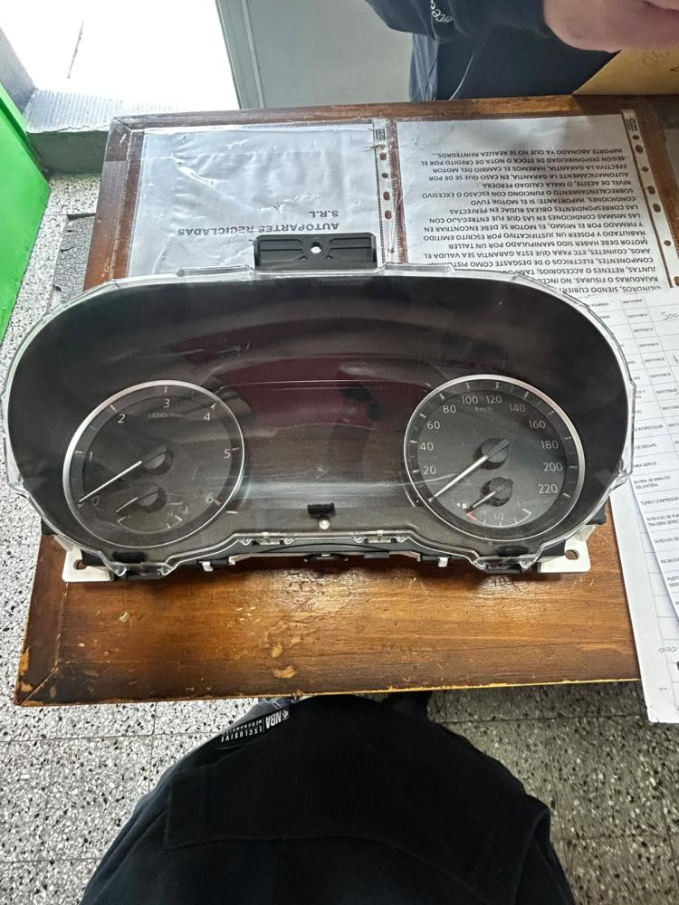 INSTRUMENTAL DE TABLERO FRONTIER FRONTIER PLATINUM 4X4 AT 2.3