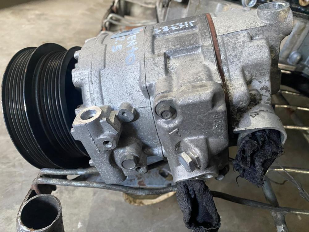 COMPRESOR DE AIRE ACONDICIONADO VOLKSWAGEN VOLKSWAGEN VENTO 2.5