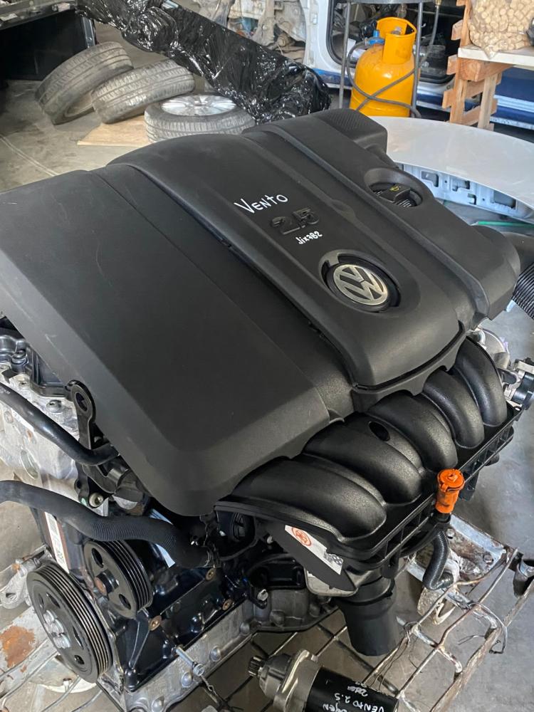 MOTOR SEMI ARMADO VOLKSWAGEN VOLKSWAGEN VENTO 2.5