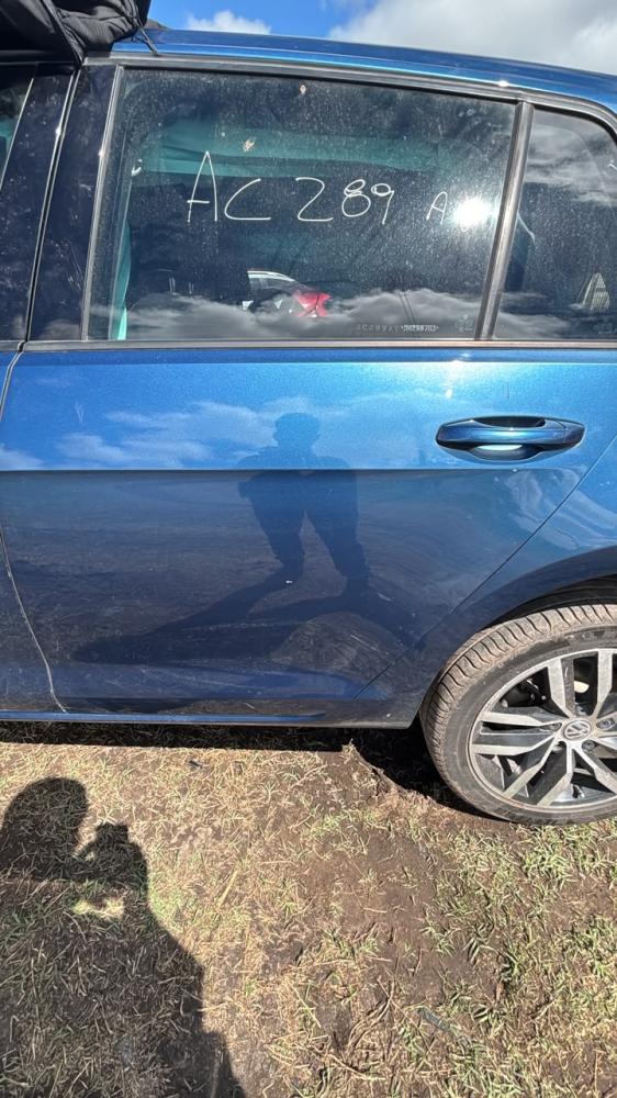 PUERTA TRASERA IZQUIERDA VOLKSWAGEN GOLF HIGHLINE 1.4 L TSI