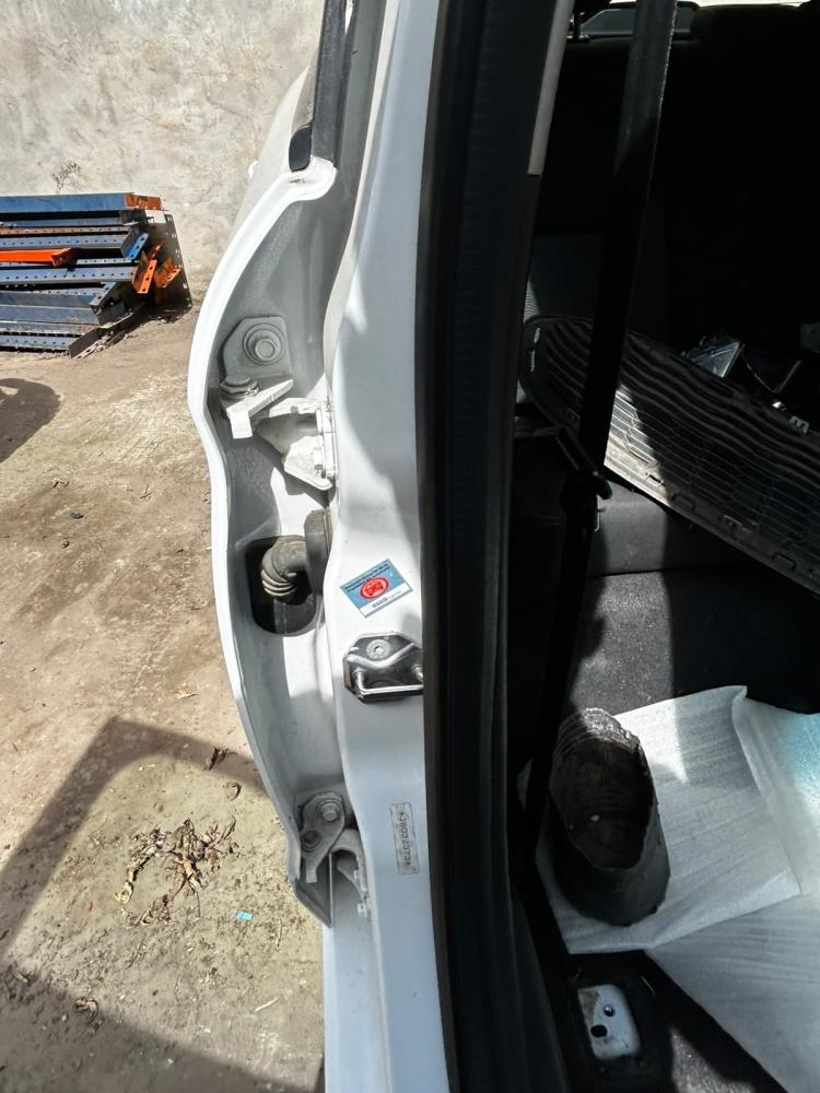 PARANTE CENTRAL DERECHO FORD KA SEL 1.5L