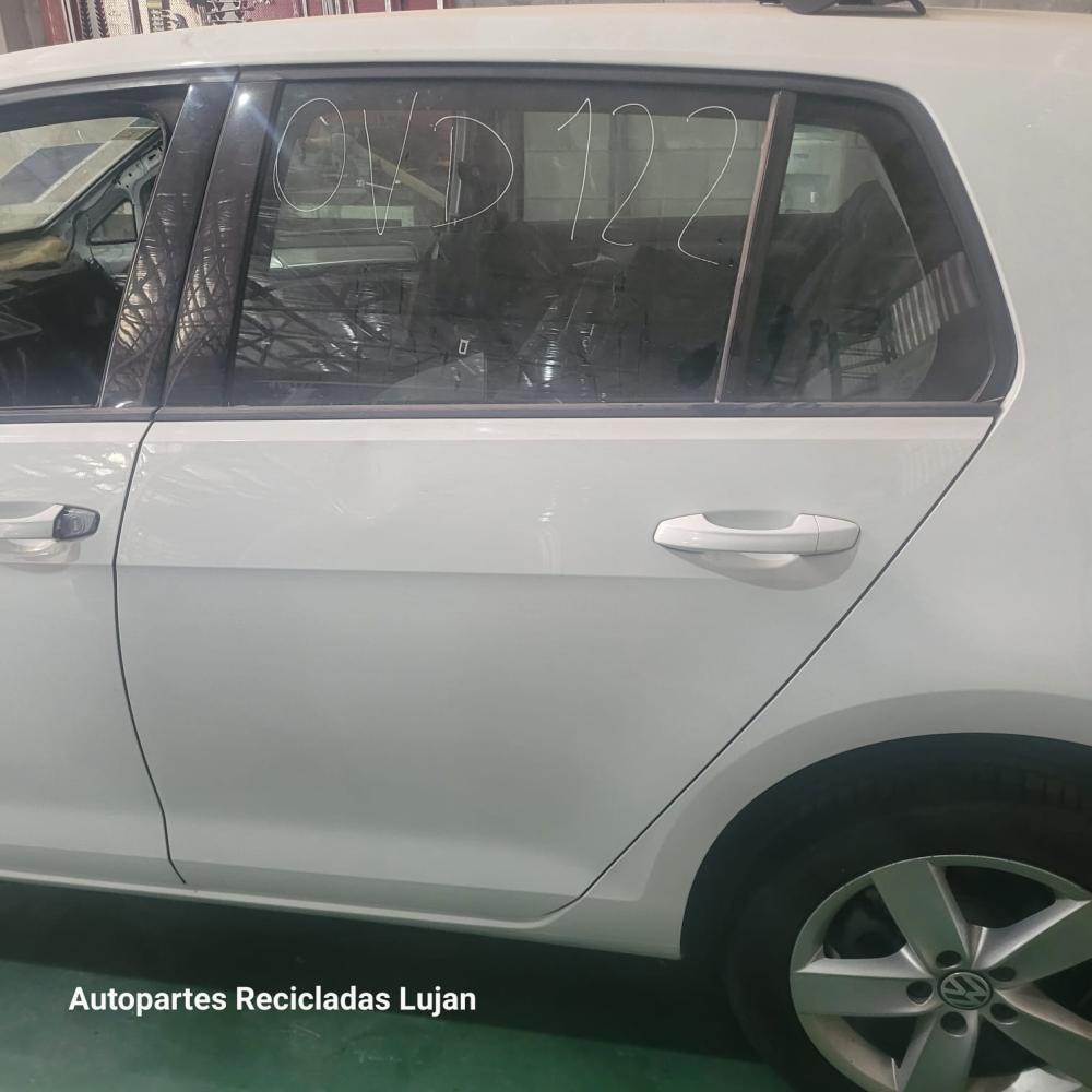 PUERTA TRASERA IZQUIERDA VOLKSWAGEN GOLF 1.4L TSI 2015