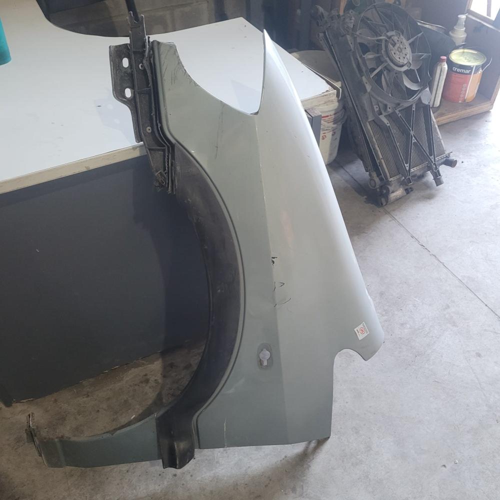GUARDABARRO DELANTERO IZQUIERDO CHEVROLET ZAFIRA