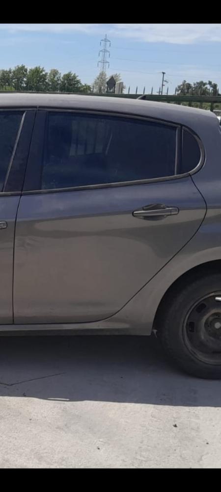 PUERTA TRASERA IZQUIERDA PEUGEOT 208