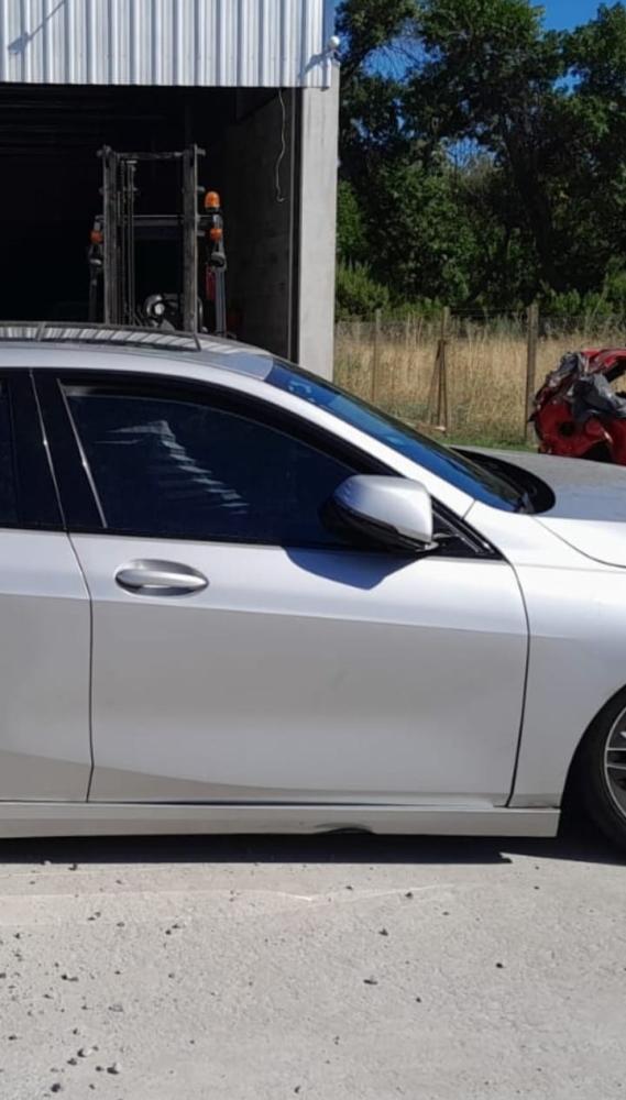 PUERTA DELANTERA DERECHA BMW 118I 2022