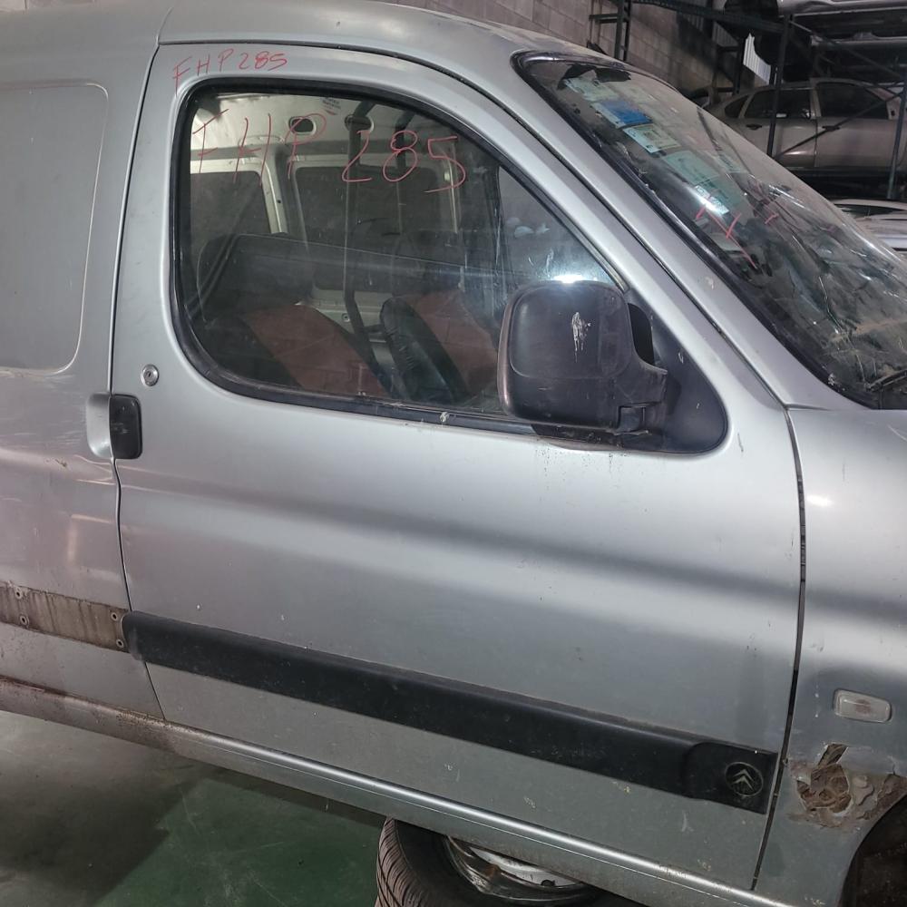 PUERTA DELANTERA DERECHA CITROEN BERLINGO 1.9