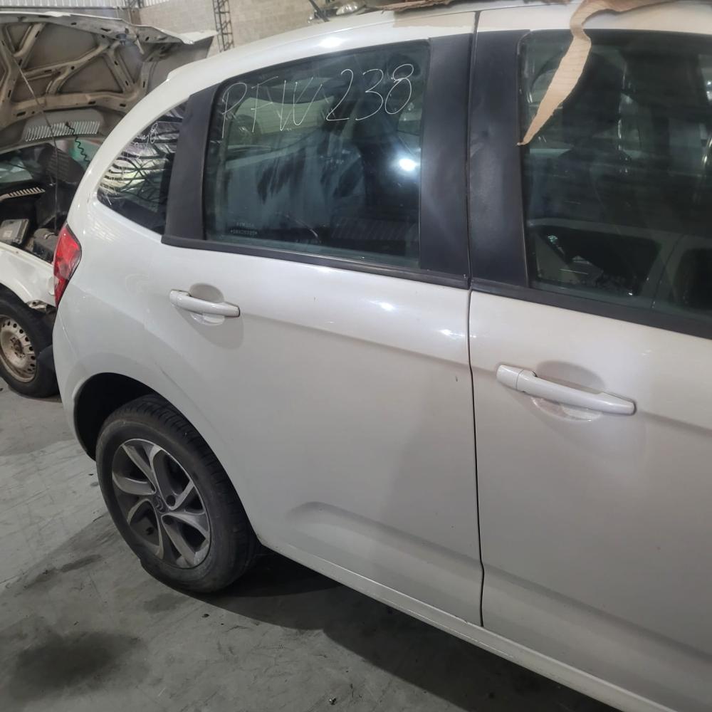 PUERTA TRASERA DERECHA CITROEN C3