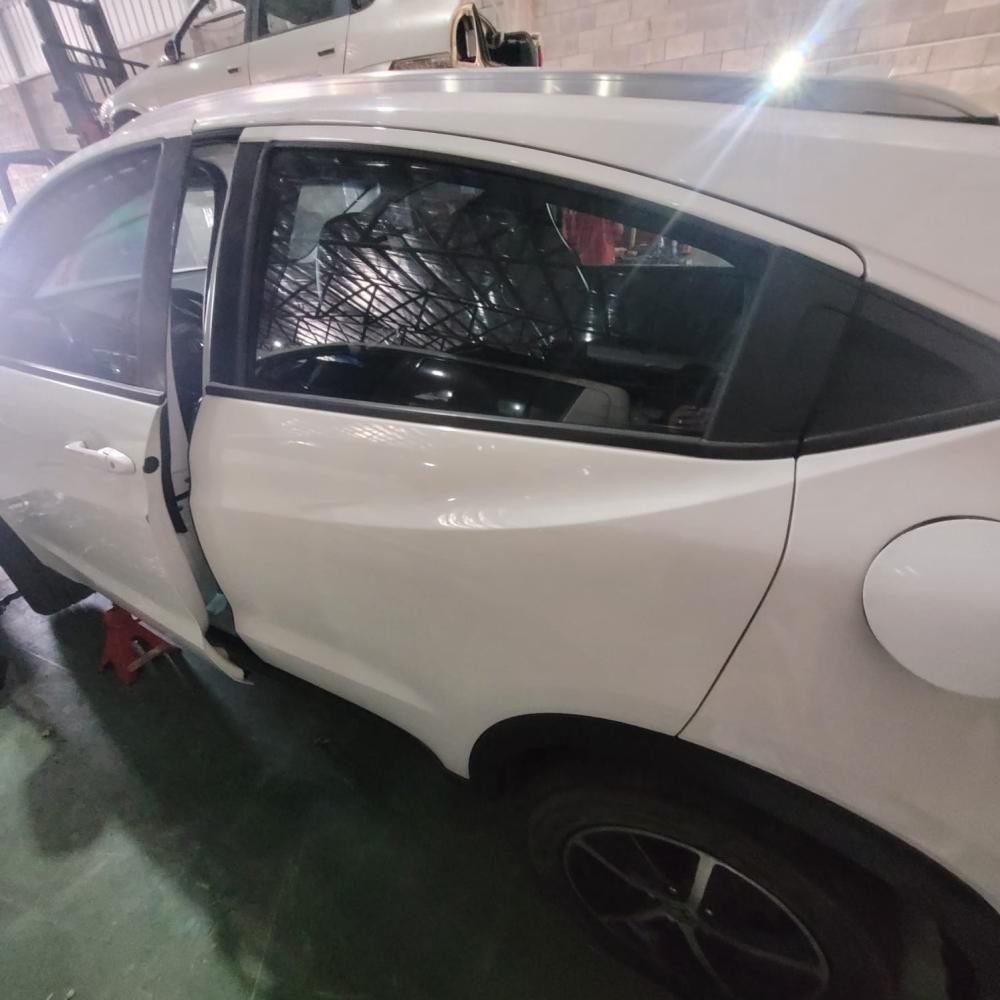 PUERTA TRASERA IZQUIERDA HONDA HRV CVT