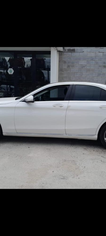 PUERTA DELANTERA IZQUIERDA MERCEDES BENZ C250