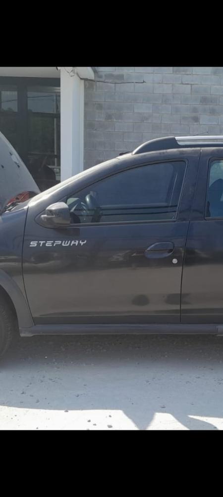 PUERTA DELANTERA IZQUIERDA RENAULT SANDERO STEPWAY