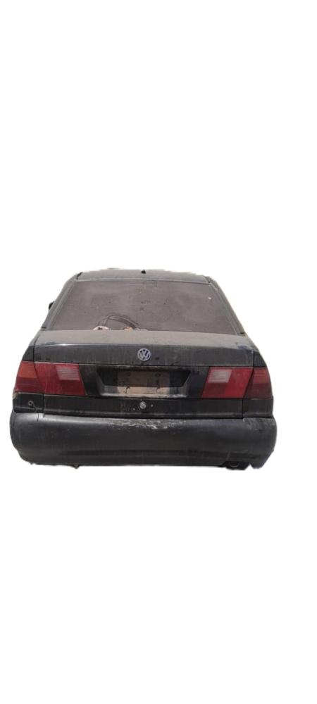 TAPA DE BAUL VOLKSWAGEN SANTANA 2.0