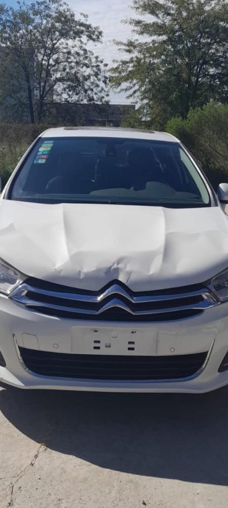 GRILLA DELANTERA CITROEN C4 LOUNGE THP 165