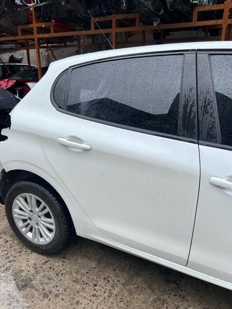 PUERTA TRASERA DERECHA PEUGEOT 208 ALLURE 1.6
