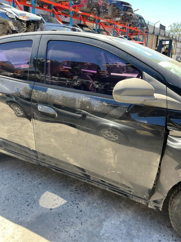 PUERTA DELANTERA DERECHA CHEVROLET ONIX 1.4