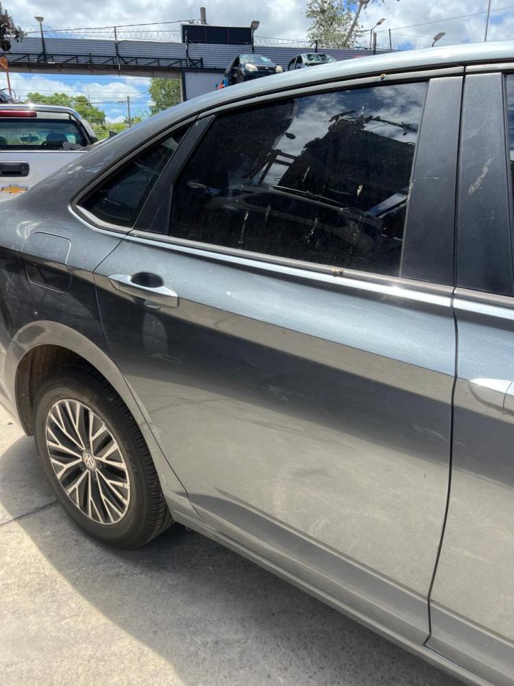 PUERTA TRASERA DERECHA VOLKSWAGEN VENTO