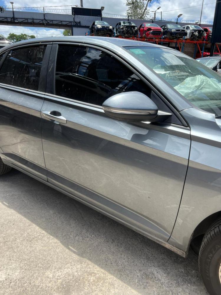 PUERTA DELANTERA DERECHA VOLKSWAGEN VENTO