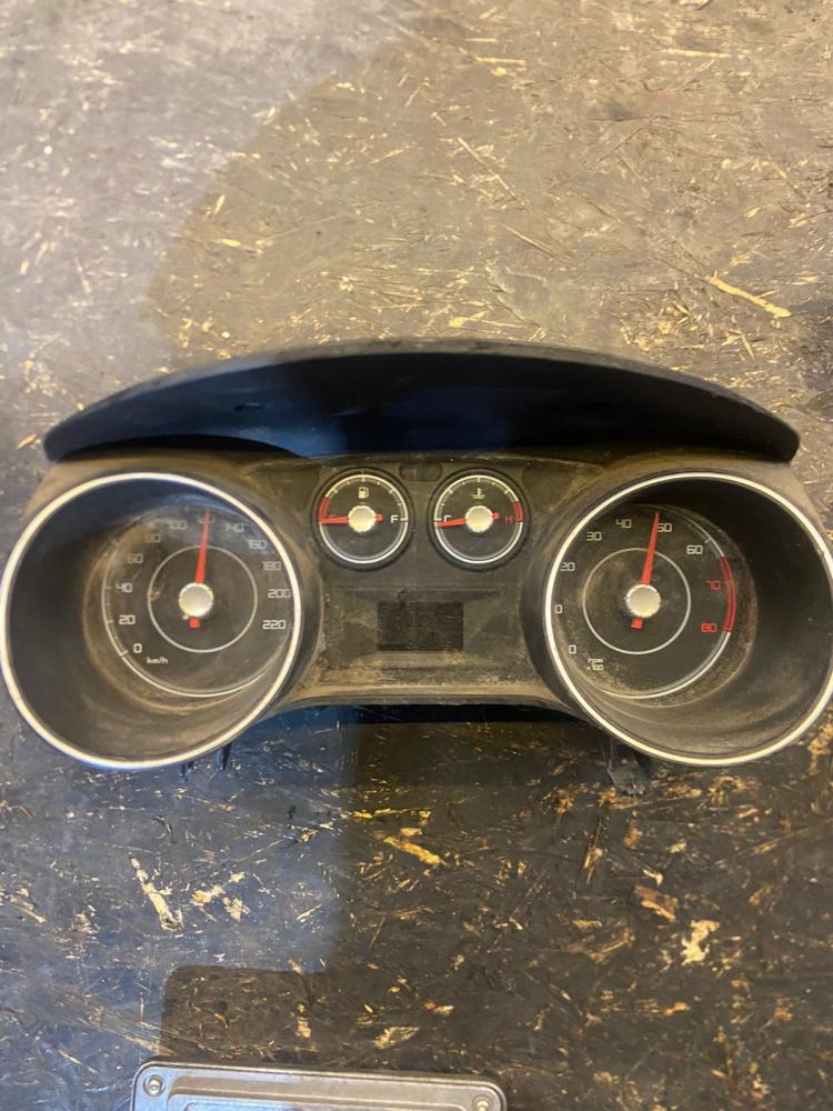 INSTRUMENTAL DE TABLERO FIAT PUNTO ATTRACTIVE 1.4