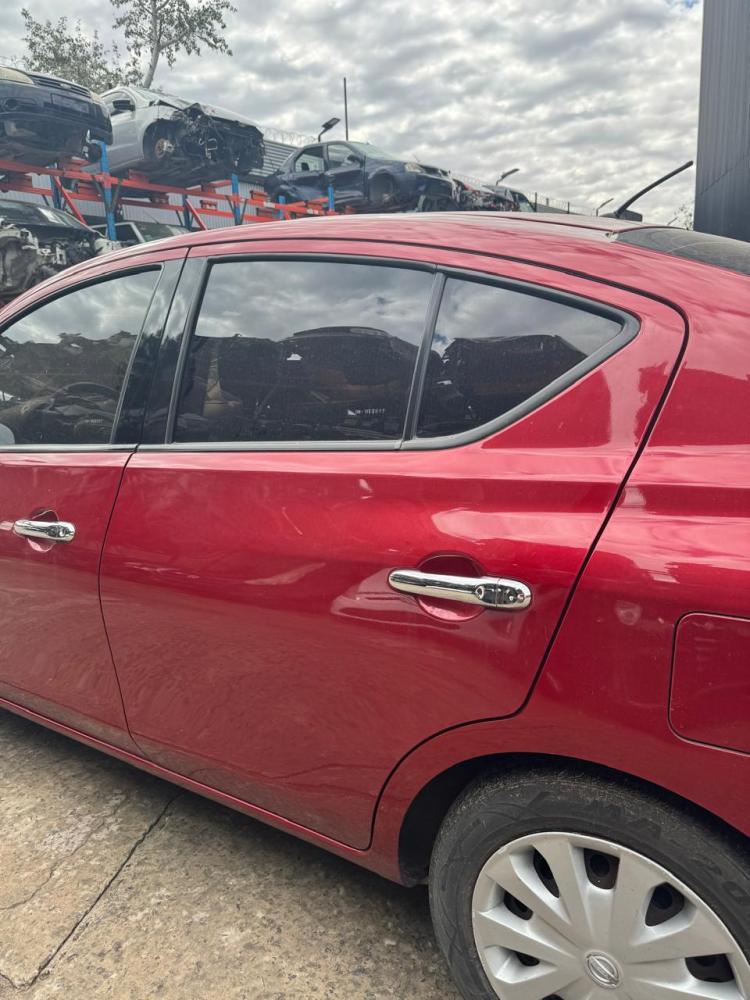 PUERTA TRASERA IZQUIERDA NISSAN VERSA SENSE