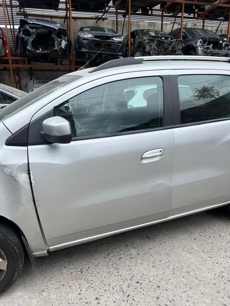 PUERTA DELANTERA IZQUIERDA CHEVROLET SPIN 1.8