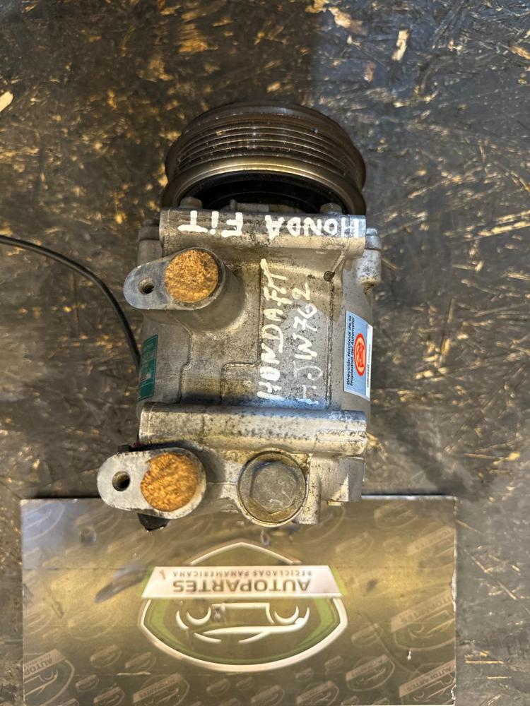 COMPRESOR DE AIRE ACONDICIONADO HONDA FIT