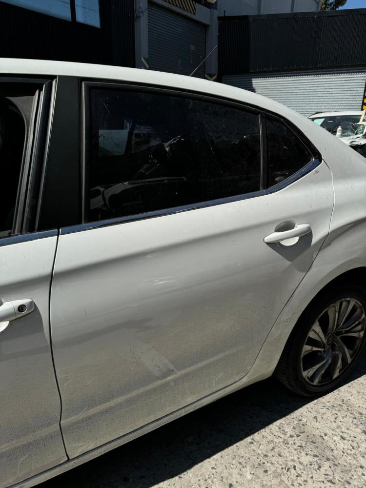 PUERTA TRASERA IZQUIERDA CITROEN C4 LOUNGE HDI