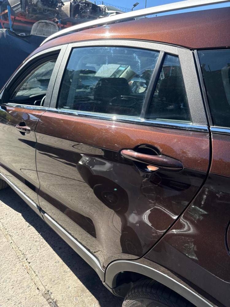 PUERTA TRASERA IZQUIERDA FORD TERRITORY TREND 1.5