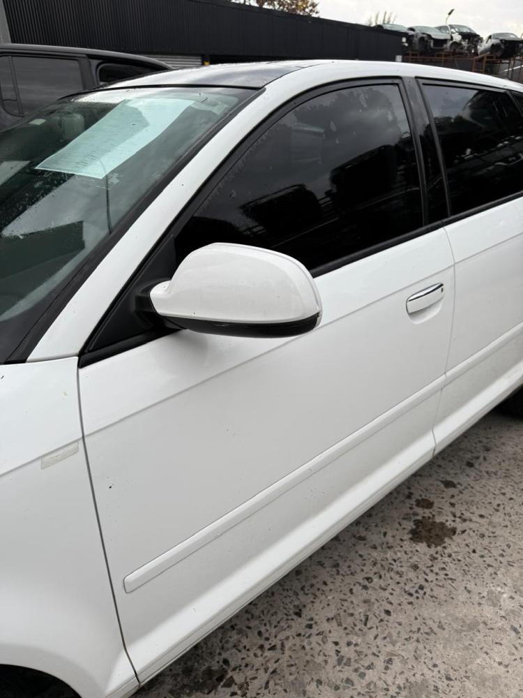 PUERTA DELANTERA IZQUIERDA AUDI AUDI A3 SPORTBACK 1.8 TFSI