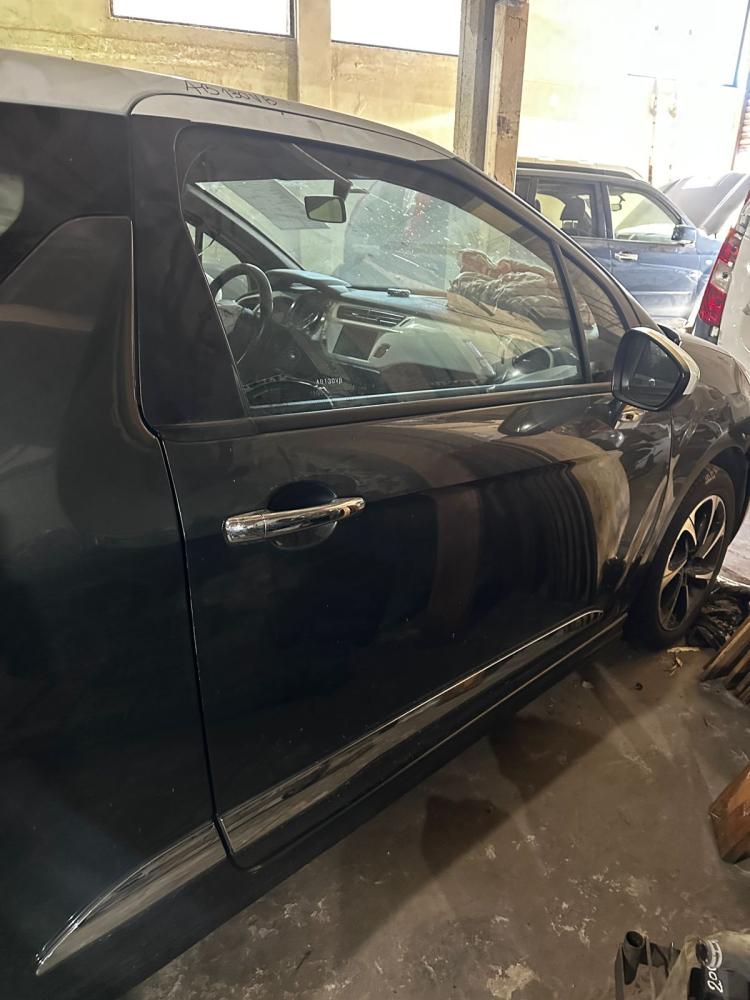 PUERTA DELANTERA DERECHA DS DS3 VTI 120