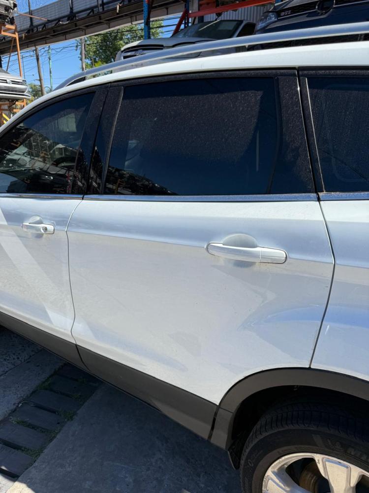 PUERTA TRASERA IZQUIERDA FORD KUGA 2.0
