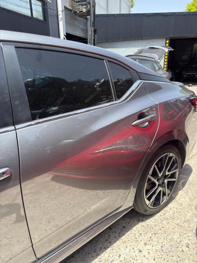 PUERTA TRASERA IZQUIERDA NISSAN SENTRA 2.0