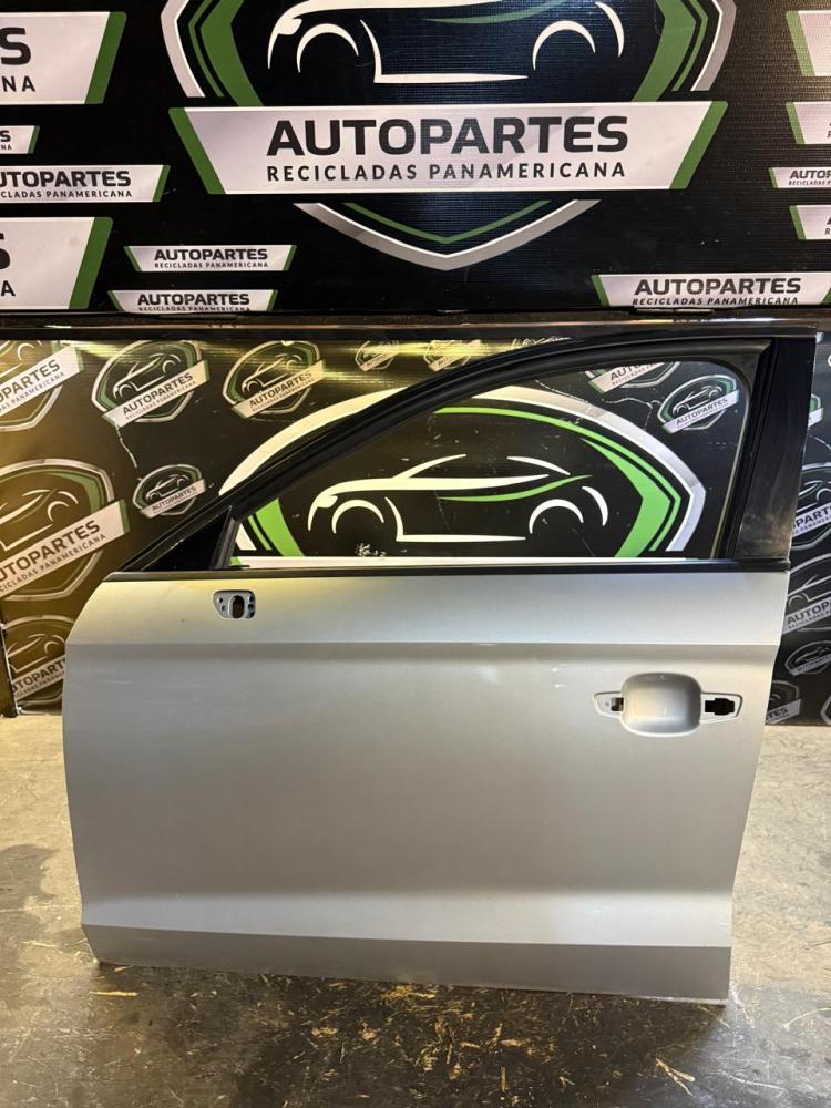 PUERTA DELANTERA IZQUIERDA AUDI A3