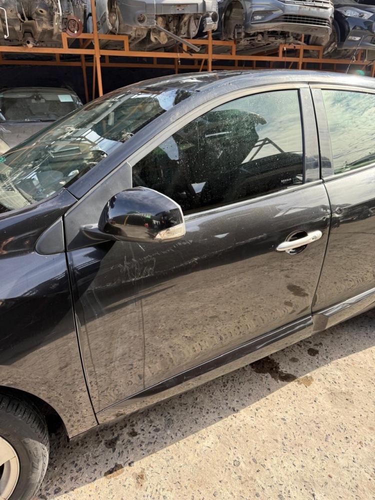 PUERTA DELANTERA IZQUIERDA RENAULT MEGANE 3 2.0 16V LUXURY