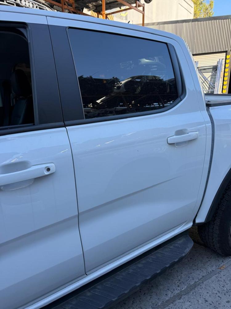 PUERTA TRASERA IZQUIERDA FORD RANGER DC XLT 2.0 BITURBO