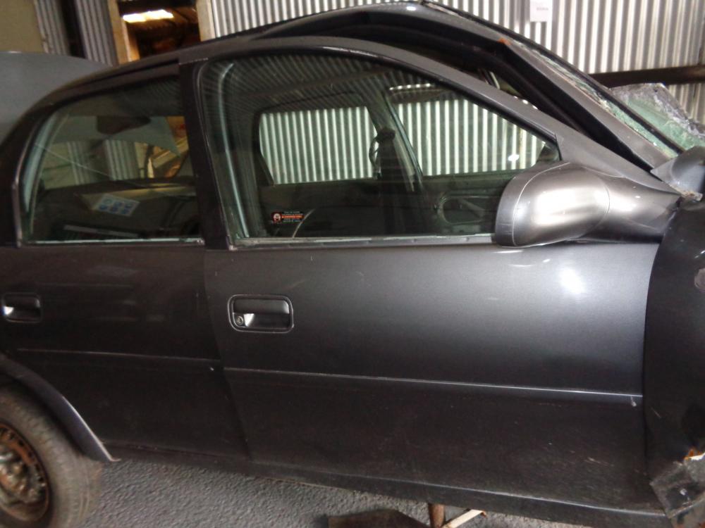 PUERTA DELANTERA DERECHA CHEVROLET CLASSIC 1.4 LT SP