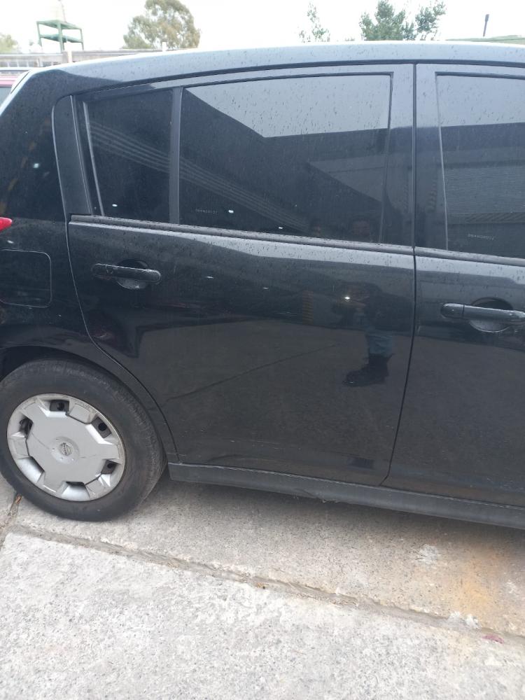 PUERTA TRASERA DERECHA NISSAN TIIDA 1.8 6MT