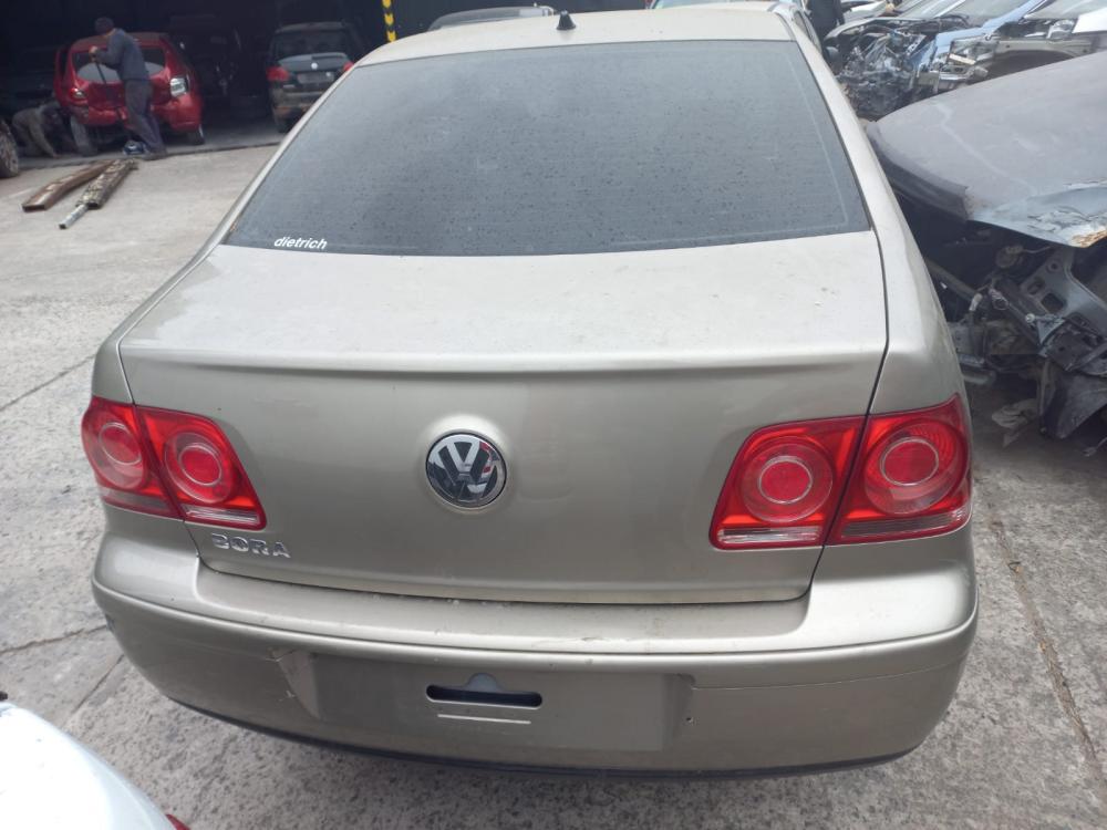 TAPA DE BAUL VOLKSWAGEN BORA 2.0