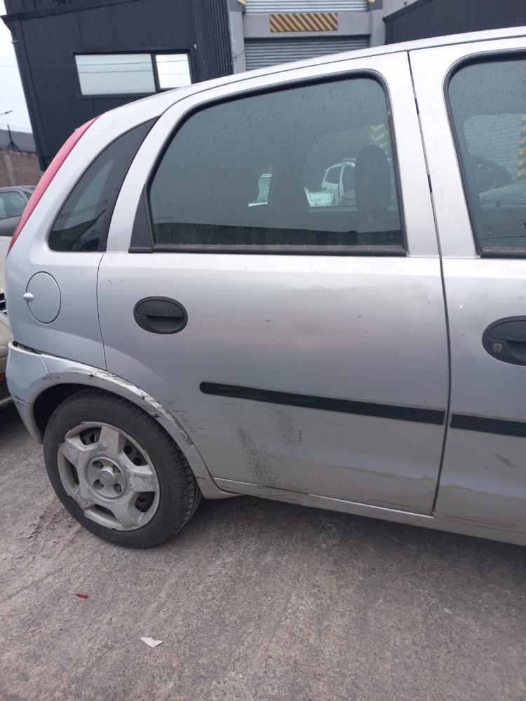 PUERTA TRASERA DERECHA CHEVROLET CORSA 2 5P