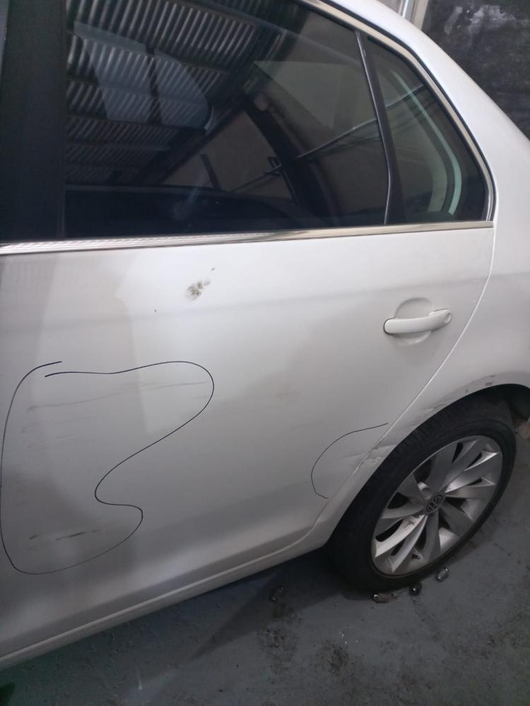 PUERTA TRASERA IZQUIERDA VOLKSWAGEN VENTO